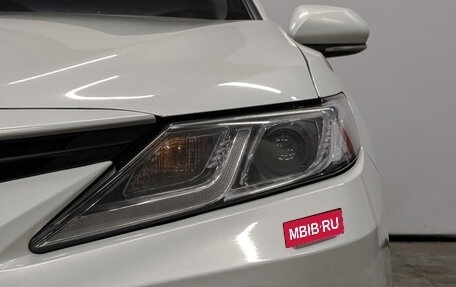 Toyota Camry, 2021 год, 3 190 000 рублей, 17 фотография