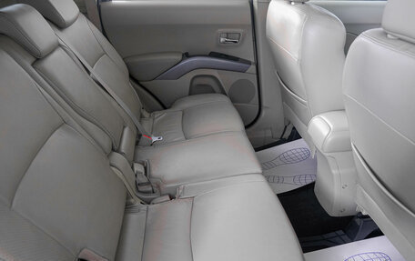 Mitsubishi Outlander III рестайлинг 3, 2008 год, 1 199 000 рублей, 11 фотография