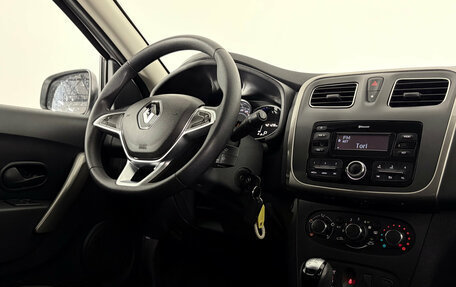 Renault Sandero II рестайлинг, 2019 год, 1 370 000 рублей, 13 фотография