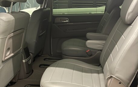 SsangYong Stavic, 2014 год, 1 500 000 рублей, 13 фотография