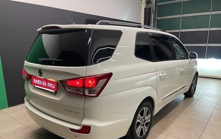 SsangYong Stavic, 2014 год, 1 500 000 рублей, 6 фотография