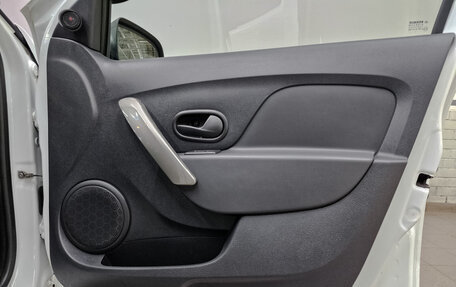 Renault Sandero II рестайлинг, 2021 год, 1 350 000 рублей, 23 фотография