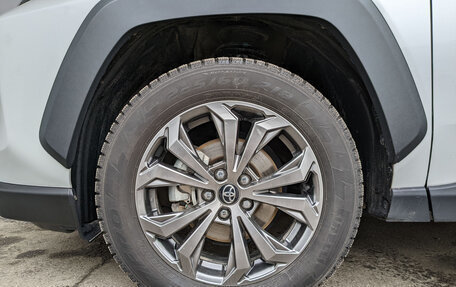 Toyota RAV4, 2024 год, 4 385 000 рублей, 12 фотография