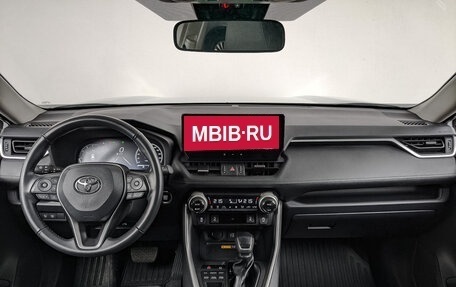 Toyota RAV4, 2024 год, 4 385 000 рублей, 14 фотография