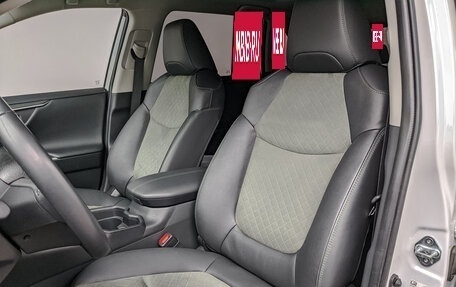 Toyota RAV4, 2024 год, 4 385 000 рублей, 19 фотография