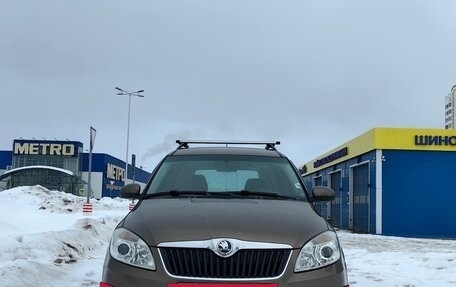 Skoda Roomster, 2013 год, 920 000 рублей, 2 фотография