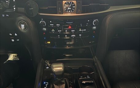 Lexus LX III, 2019 год, 10 500 000 рублей, 7 фотография