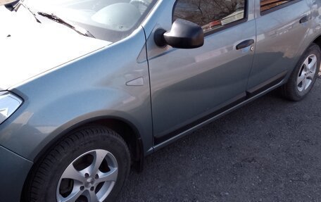 Renault Sandero I, 2011 год, 750 000 рублей, 2 фотография