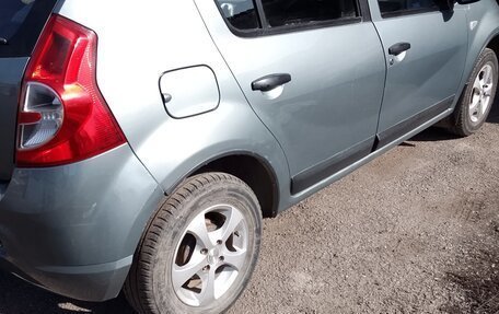 Renault Sandero I, 2011 год, 750 000 рублей, 4 фотография