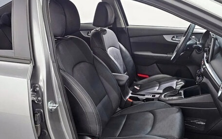 KIA K3, 2022 год, 1 599 900 рублей, 10 фотография