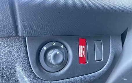 Renault Logan II, 2019 год, 1 145 000 рублей, 23 фотография