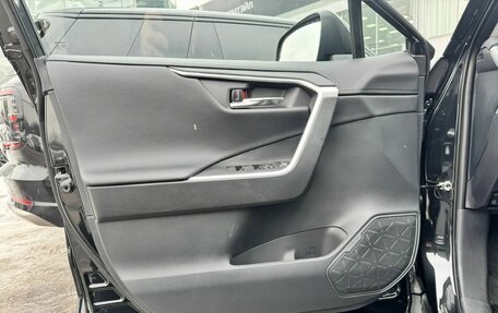 Toyota RAV4, 2025 год, 4 550 000 рублей, 9 фотография