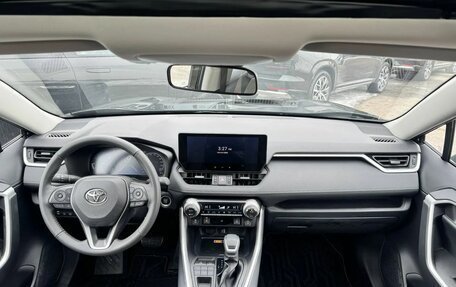 Toyota RAV4, 2025 год, 4 550 000 рублей, 12 фотография