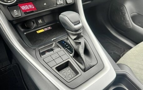 Toyota RAV4, 2025 год, 4 550 000 рублей, 20 фотография