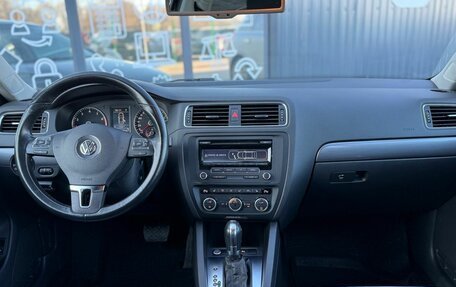 Volkswagen Jetta VI, 2013 год, 1 345 000 рублей, 14 фотография