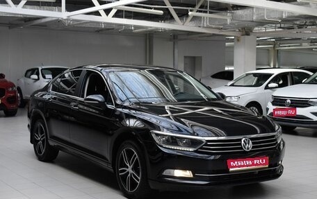 Volkswagen Passat B8 рестайлинг, 2017 год, 2 220 000 рублей, 1 фотография