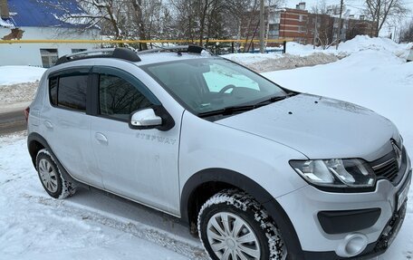 Renault Sandero II рестайлинг, 2018 год, 1 058 000 рублей, 3 фотография