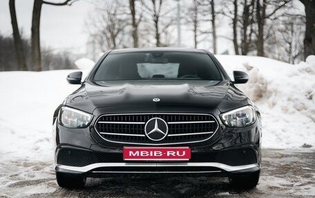 Mercedes-Benz E-Класс, 2020 год, 3 550 000 рублей, 1 фотография