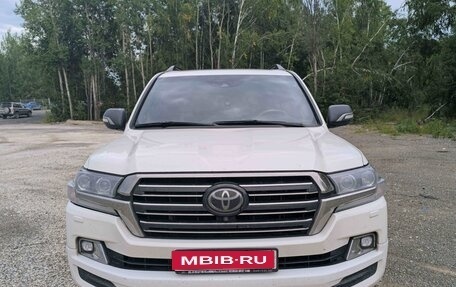 Toyota Land Cruiser 200, 2018 год, 3 500 000 рублей, 1 фотография
