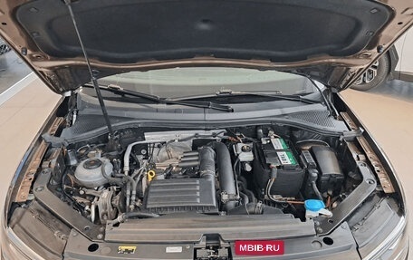 Volkswagen Tiguan II, 2017 год, 2 300 000 рублей, 11 фотография