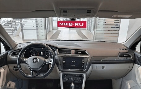 Volkswagen Tiguan II, 2017 год, 2 300 000 рублей, 15 фотография