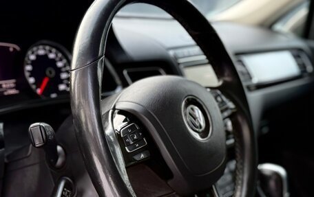 Volkswagen Touareg III, 2015 год, 3 450 000 рублей, 10 фотография