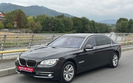 BMW 7 серия, 2013 год, 2 650 000 рублей, 2 фотография