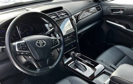 Toyota Camry, 2017 год, 2 599 000 рублей, 9 фотография