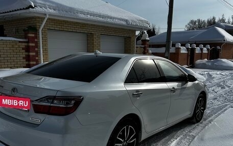 Toyota Camry, 2017 год, 2 599 000 рублей, 6 фотография