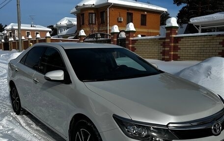 Toyota Camry, 2017 год, 2 599 000 рублей, 2 фотография