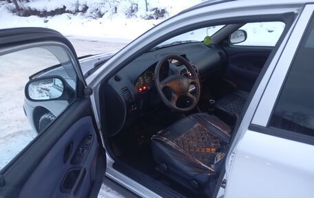 Mitsubishi Carisma I, 2003 год, 275 000 рублей, 5 фотография