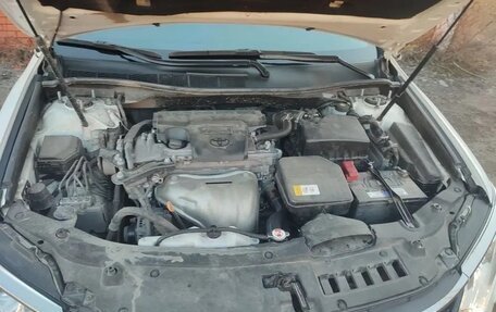 Toyota Camry, 2018 год, 2 200 000 рублей, 11 фотография