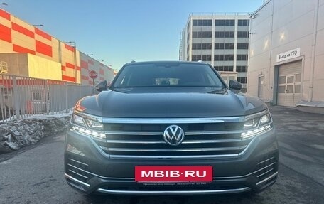 Volkswagen Touareg III, 2019 год, 4 349 000 рублей, 7 фотография