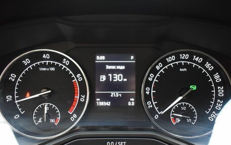 Skoda Superb III рестайлинг, 2018 год, 1 880 000 рублей, 11 фотография