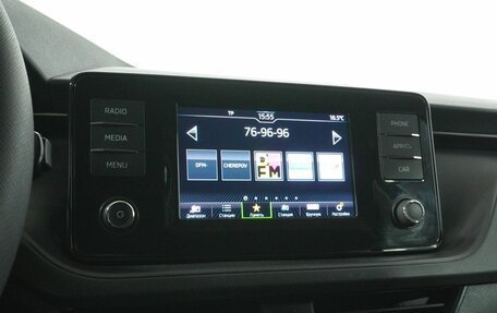 Skoda Rapid II, 2021 год, 1 600 000 рублей, 12 фотография