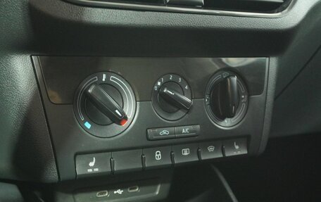 Skoda Rapid II, 2021 год, 1 600 000 рублей, 13 фотография