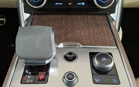 Land Rover Range Rover IV рестайлинг, 2022 год, 15 800 000 рублей, 21 фотография