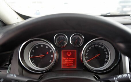 Opel Astra J, 2014 год, 950 000 рублей, 11 фотография