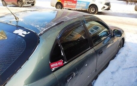 Mitsubishi Carisma I, 2002 год, 235 000 рублей, 4 фотография