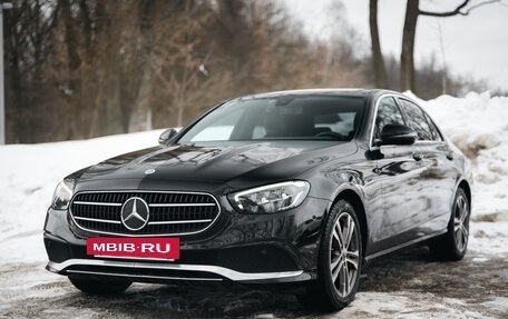 Mercedes-Benz E-Класс, 2020 год, 3 550 000 рублей, 3 фотография