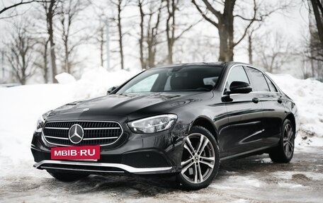 Mercedes-Benz E-Класс, 2020 год, 3 550 000 рублей, 15 фотография