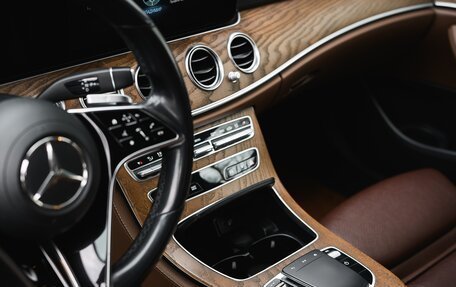 Mercedes-Benz E-Класс, 2020 год, 3 550 000 рублей, 35 фотография