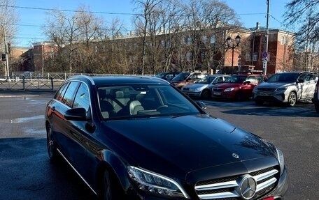 Mercedes-Benz C-Класс, 2020 год, 2 300 000 рублей, 3 фотография