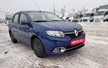 Renault Logan II, 2015 год, 710 000 рублей, 3 фотография