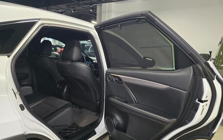 Lexus RX IV рестайлинг, 2017 год, 3 870 000 рублей, 9 фотография