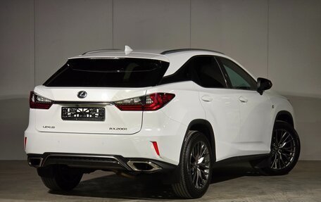 Lexus RX IV рестайлинг, 2017 год, 3 870 000 рублей, 4 фотография
