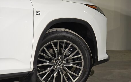 Lexus RX IV рестайлинг, 2017 год, 3 870 000 рублей, 28 фотография