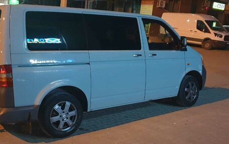 Volkswagen Transporter T5 рестайлинг, 2006 год, 1 800 000 рублей, 7 фотография