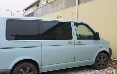 Volkswagen Transporter T5 рестайлинг, 2006 год, 1 800 000 рублей, 12 фотография