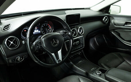 Mercedes-Benz A-Класс, 2015 год, 1 449 700 рублей, 11 фотография